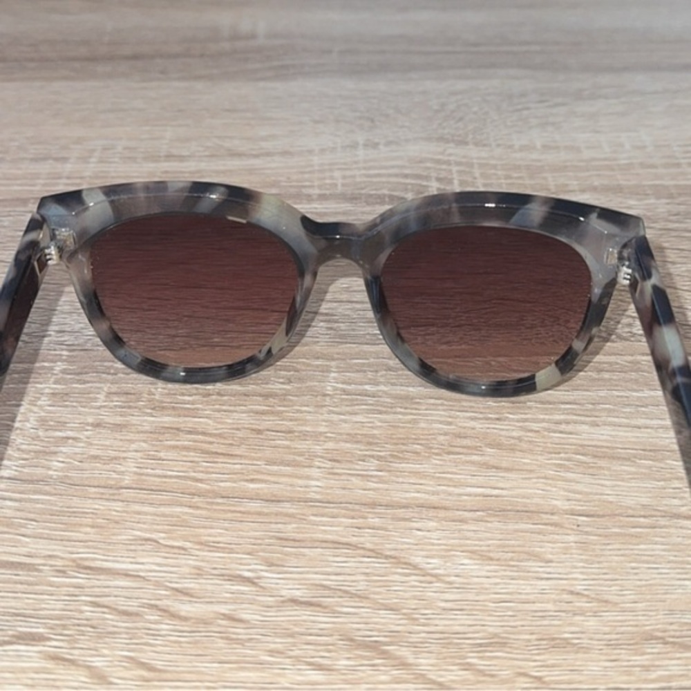 Lele Sadoughi Brooklyn Brown Oversized Tortoise Sunglasses - Picture 9 of 9